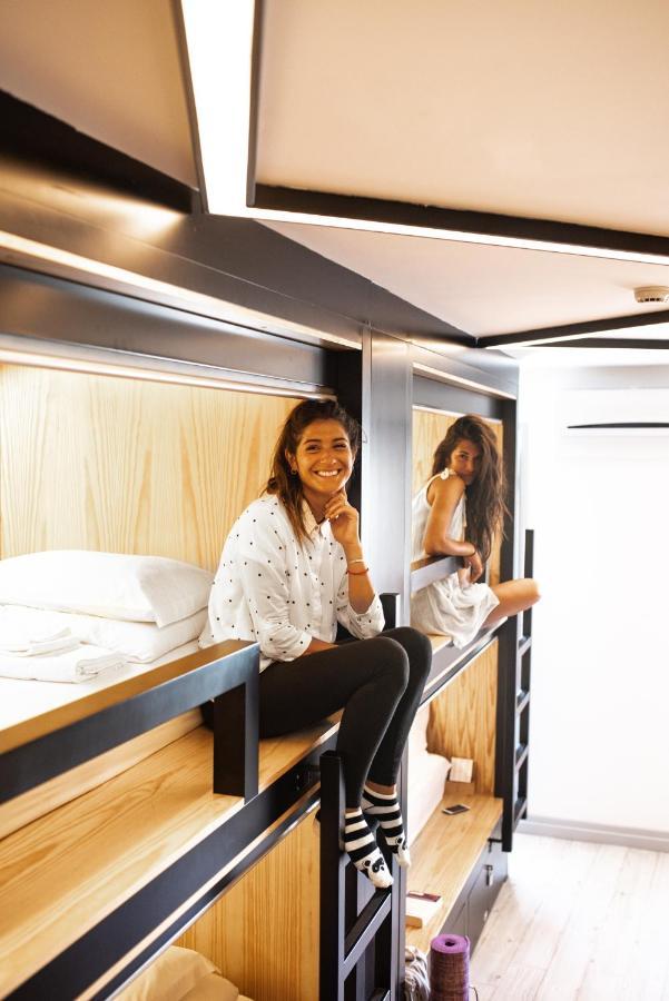 Gig Capsule Hostel إيريسييرا المظهر الخارجي الصورة
